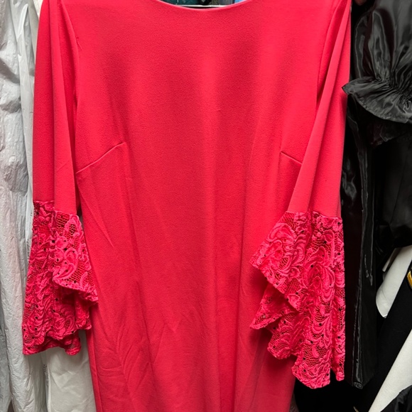 Knee length dress - Picture 2 of 6